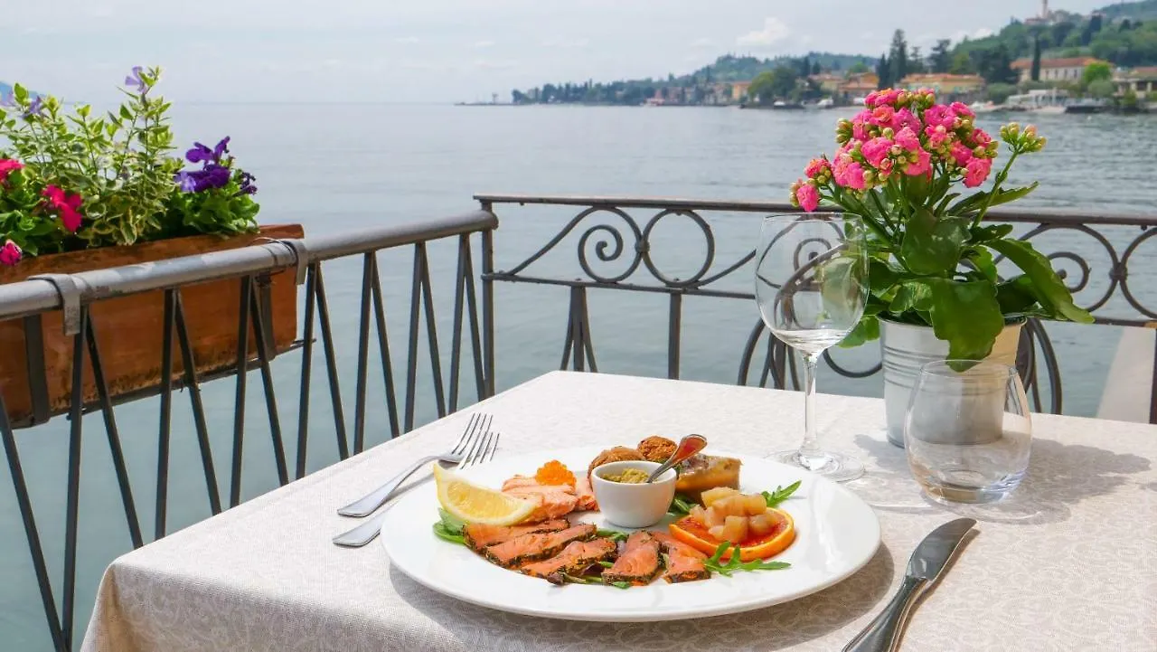 Hotel Du Lac Gargnano 3*,