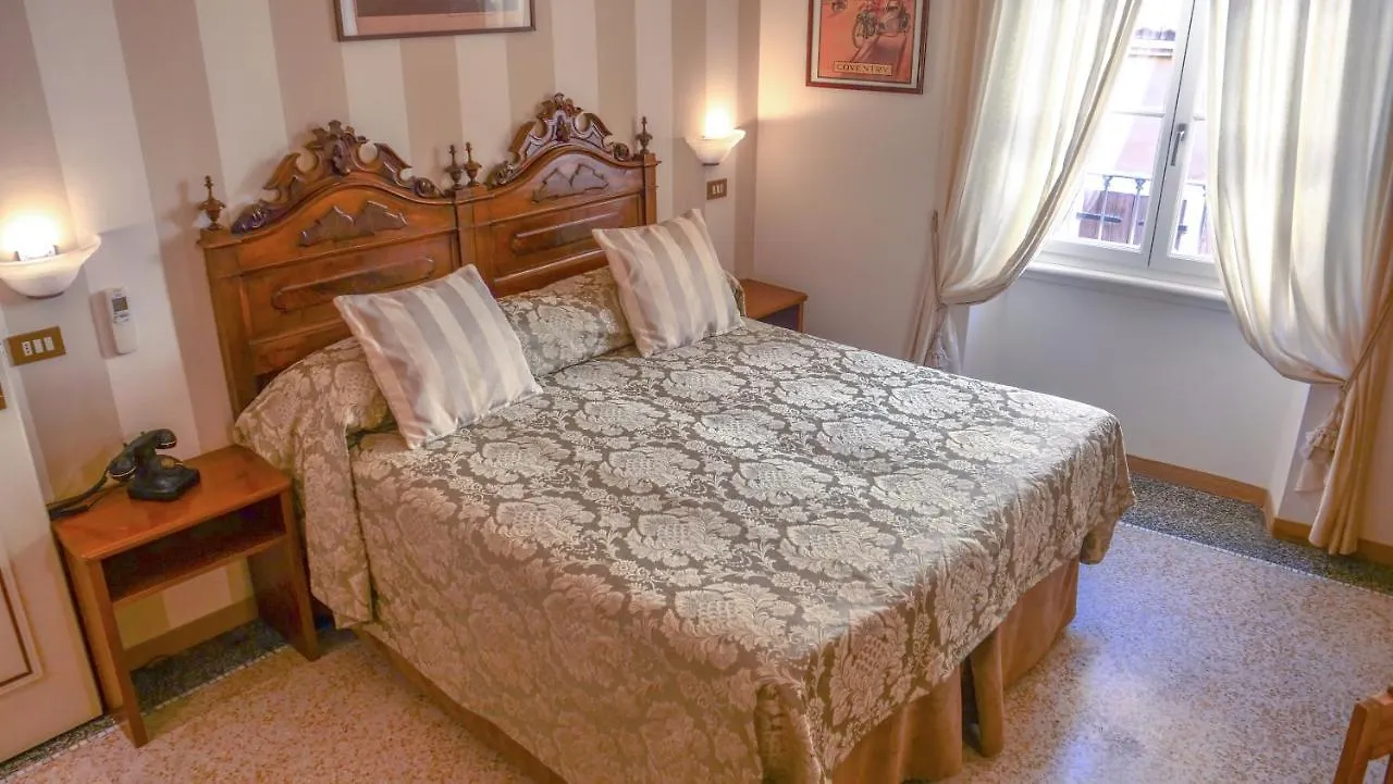 Hotel Du Lac Gargnano