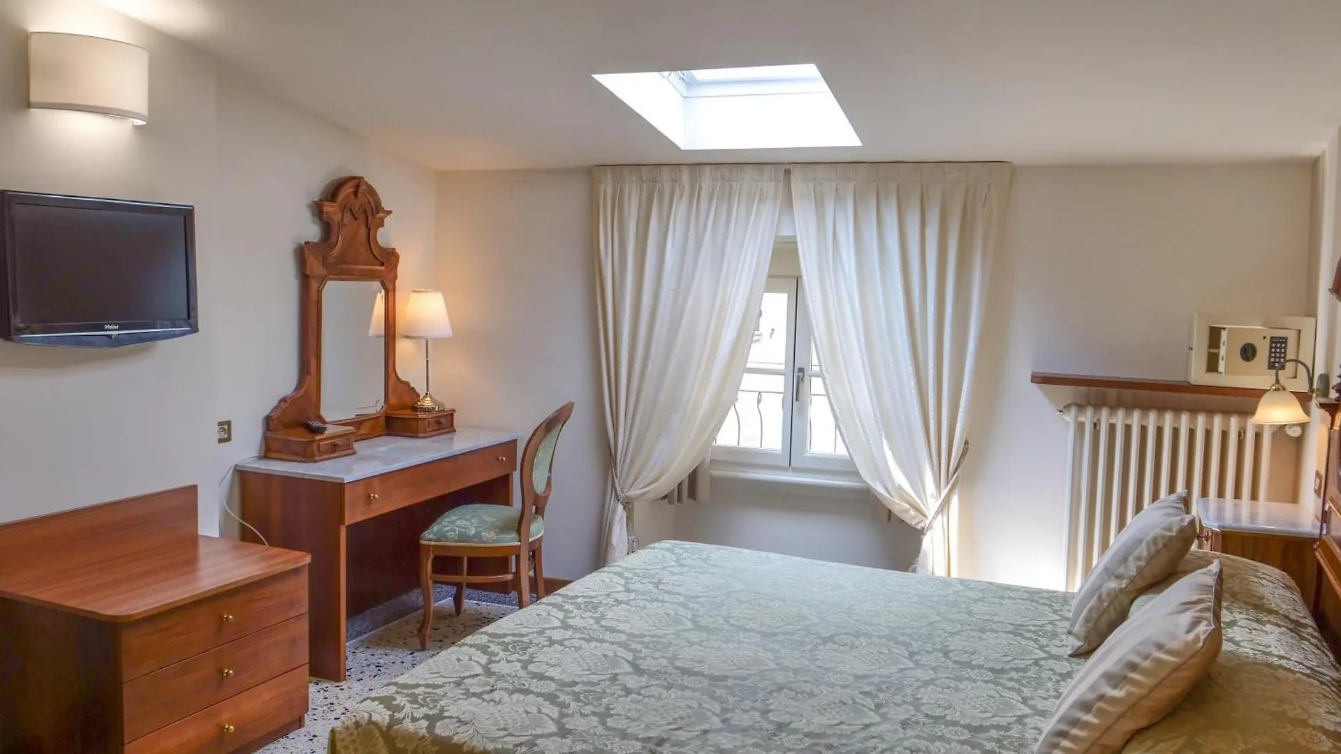 Hotel Du Lac Gargnano 3*,